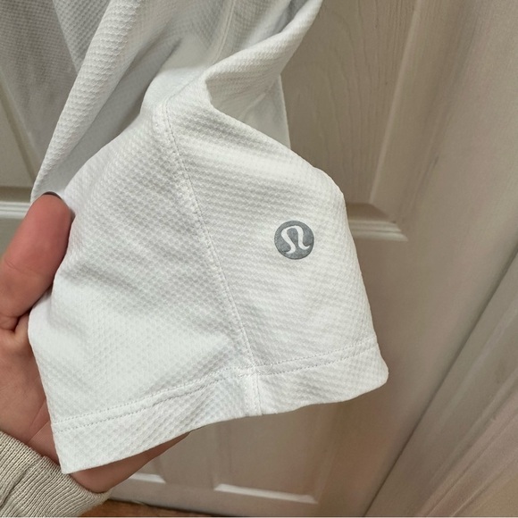 Lululemon White Sleeveless Women's tank top 6 - Picture 2 of 6